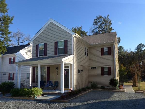 307 W Poplar Ave. - House for rent in Carrboro, NC